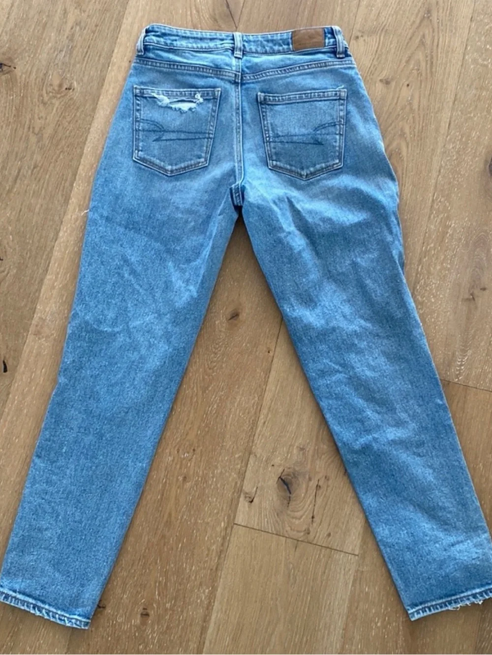 American Eagle Mom Jean (2) NWOT - Picture 2 of 10